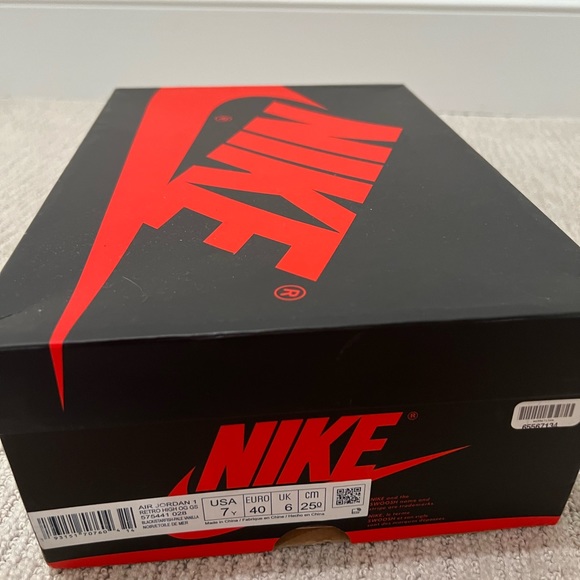 Jordan 1 Retro High Shattered Backboard - Picture 1 of 5